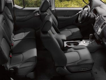 Interior Nissan F. 2021